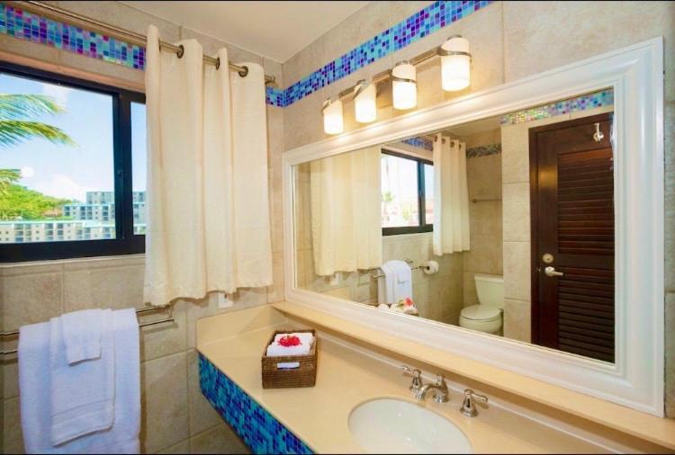Sapphire Beachfront Renovated Villa 1200 Sf! - Free Wi-Fi Nazareth Kültér fotó