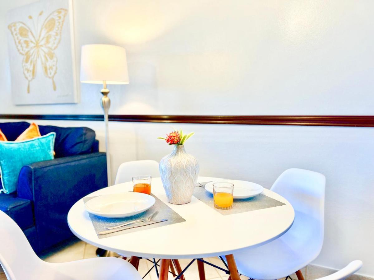 Sapphire Beachfront Renovated Villa 1200 Sf! - Free Wi-Fi Nazareth Kültér fotó