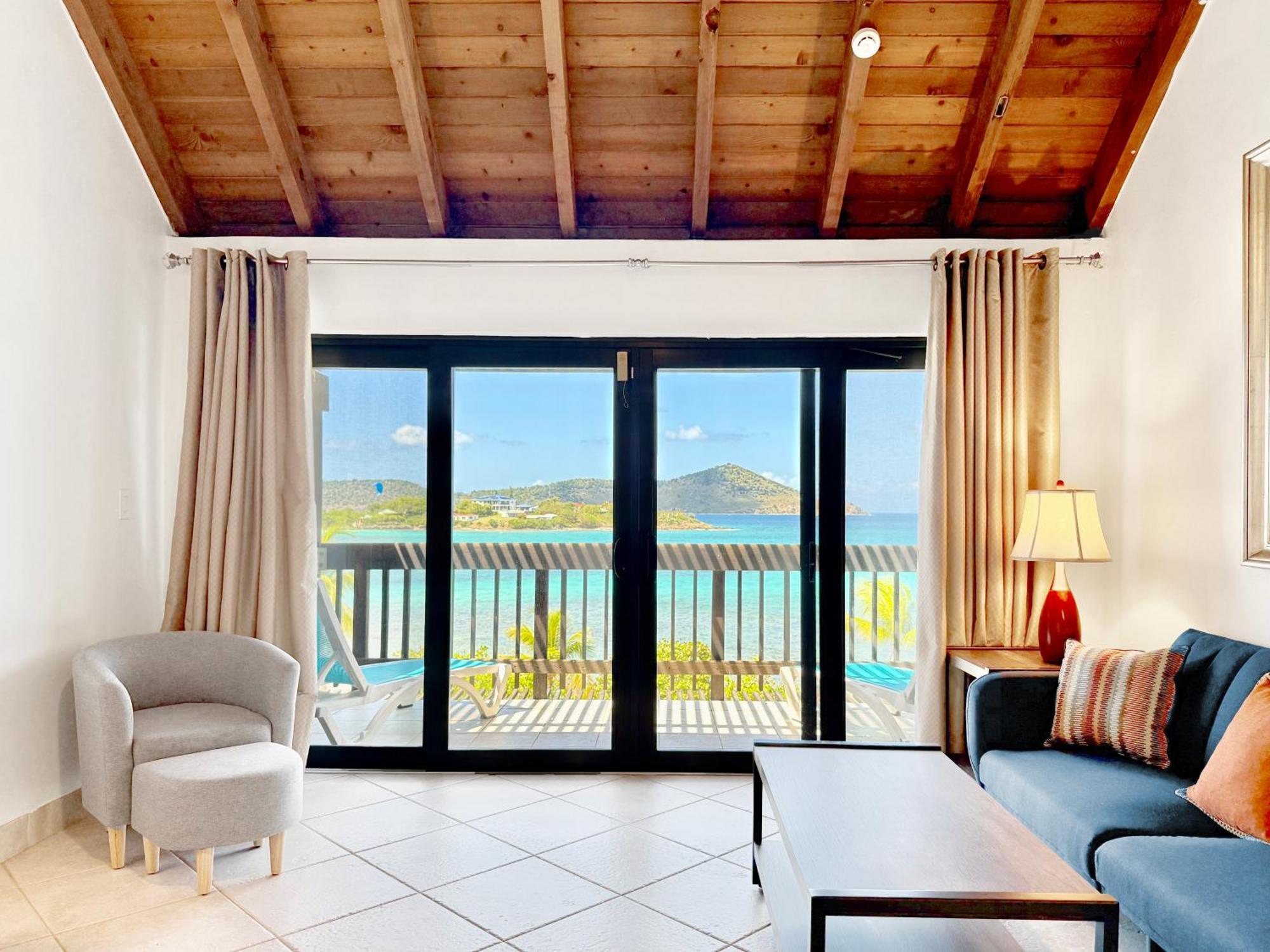 Sapphire Beachfront Renovated Villa 1200 Sf! - Free Wi-Fi Nazareth Kültér fotó